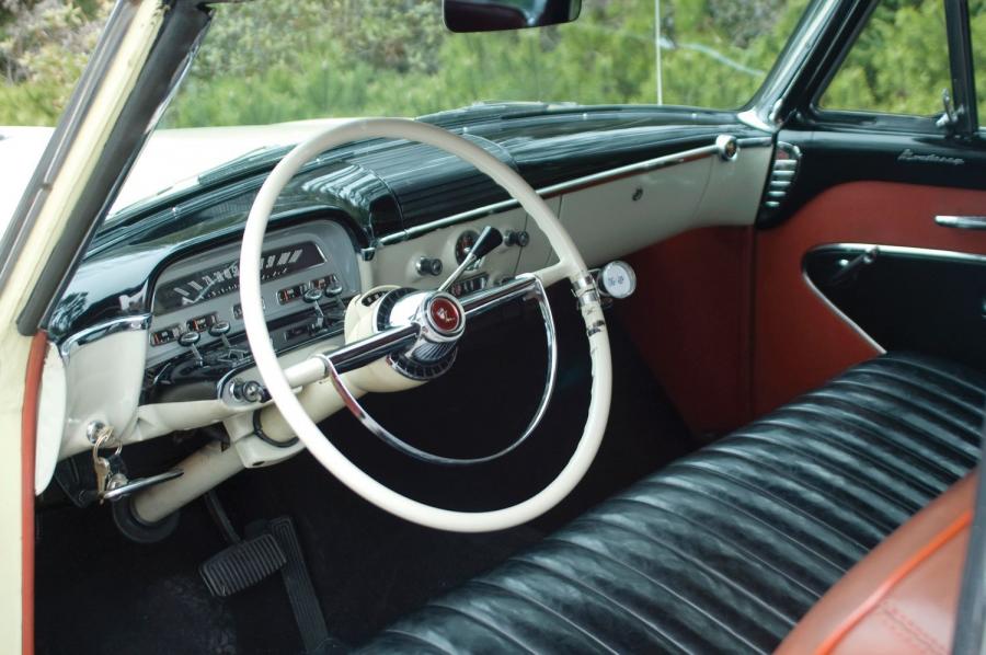  Mercury Monterey Hardtop Coupe 1954 года  (фото 18 из 24)